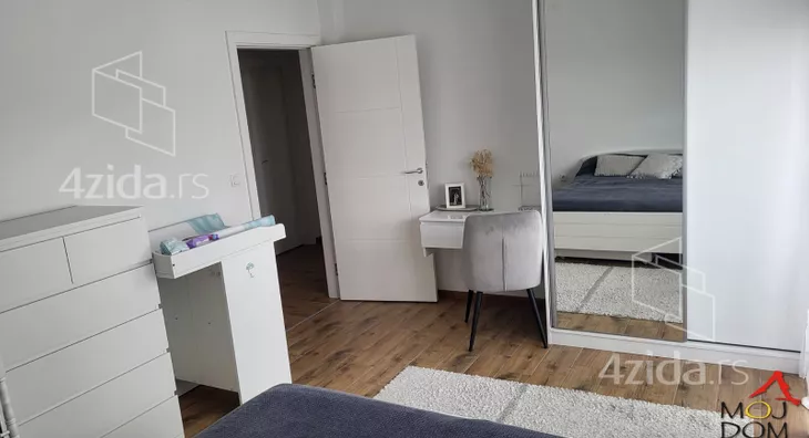 Četvoroiposoban stan | 4zida