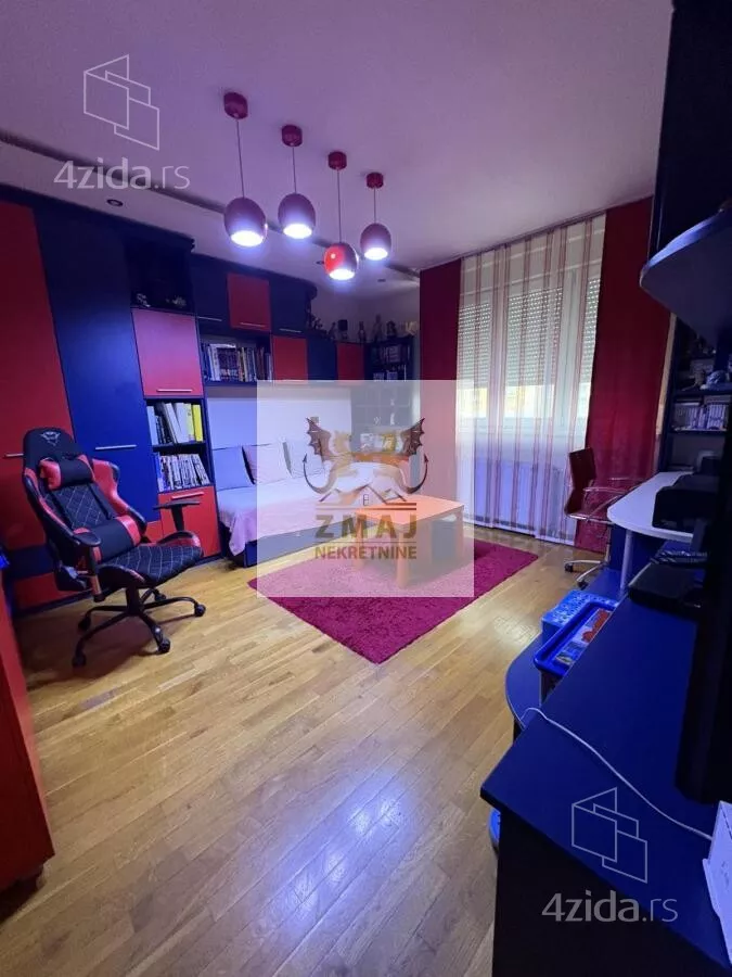 Petosoban stan | 4zida