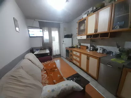 Kolonija | 4zida.rs