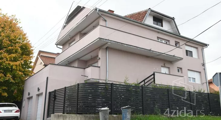 Kuća | 4zida