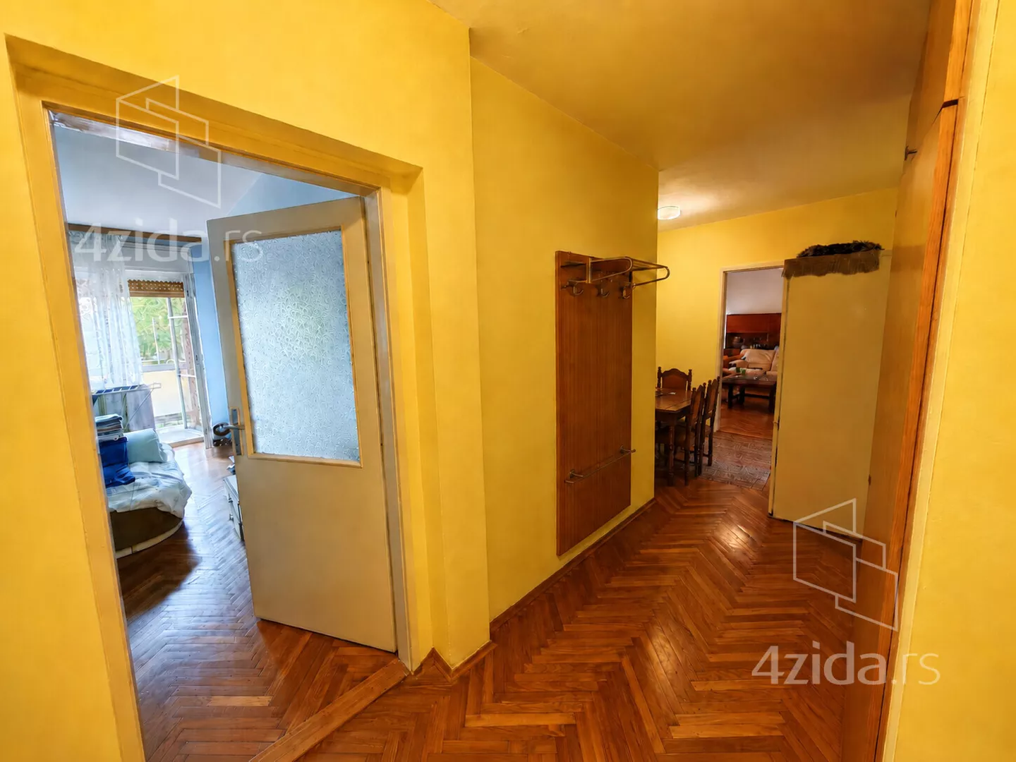 Troiposoban stan | 4zida