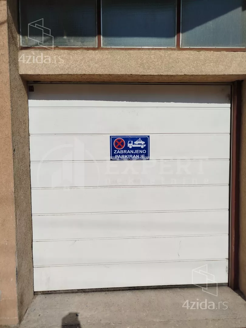 Garaža | 4zida