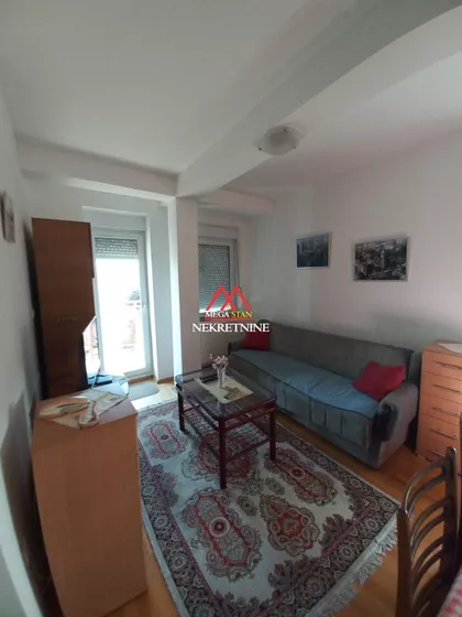 Bulevar Cara Lazara | 4zida.rs