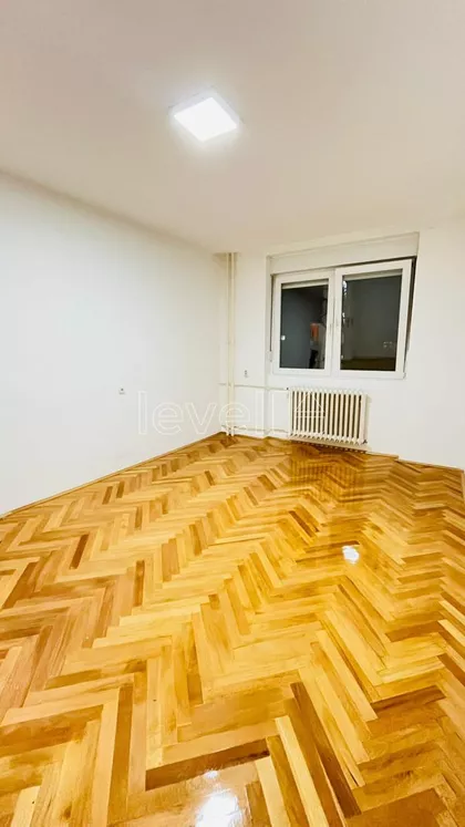 Železnička stanica | 4zida.rs