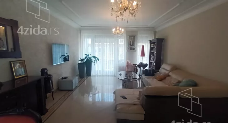 4-etažna kuća | 4zida