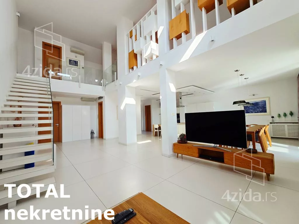 Sedmosoban stan | 4zida