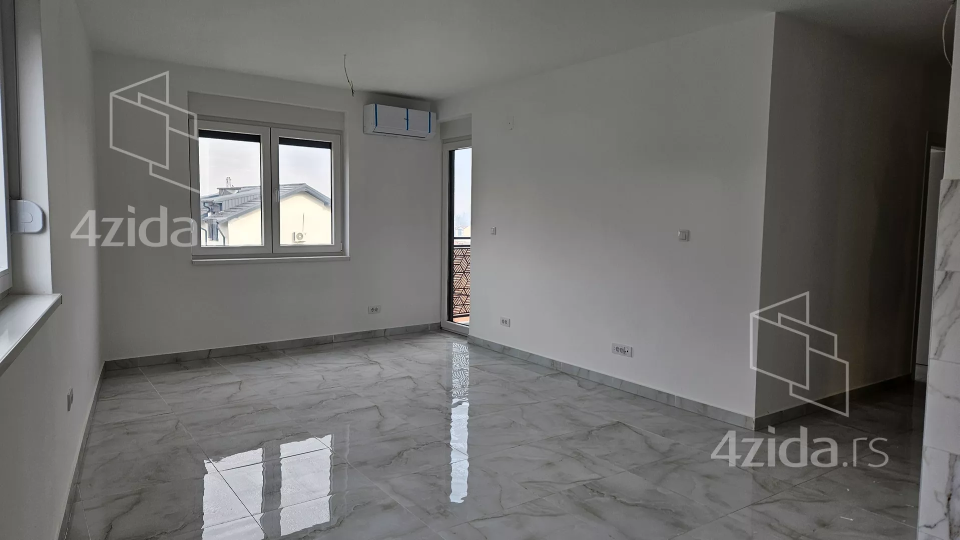 Dvoiposoban stan | 4zida