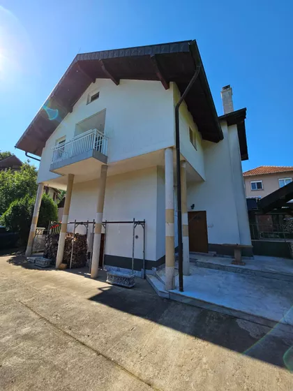 Borjak | 4zida.rs