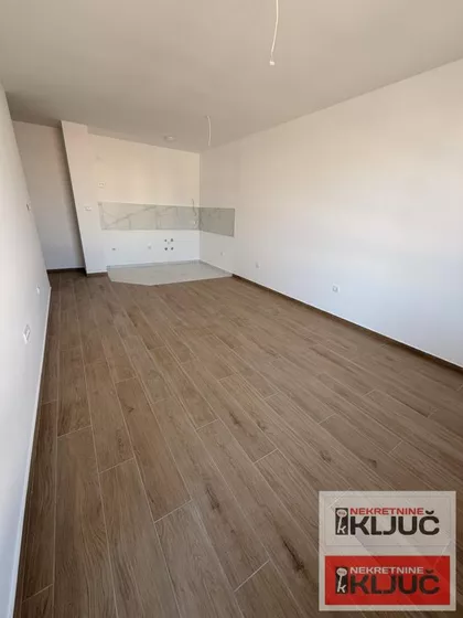 Bulevar Patrijarha Pavla (Somborski Bulevar) | 4zida.rs