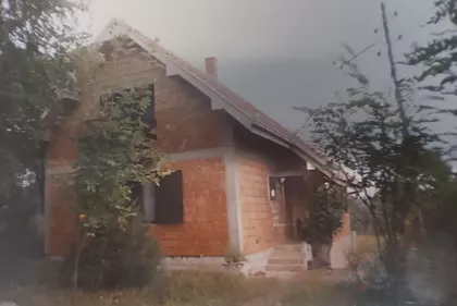Zaselak Malo Žabare | 4zida.rs
