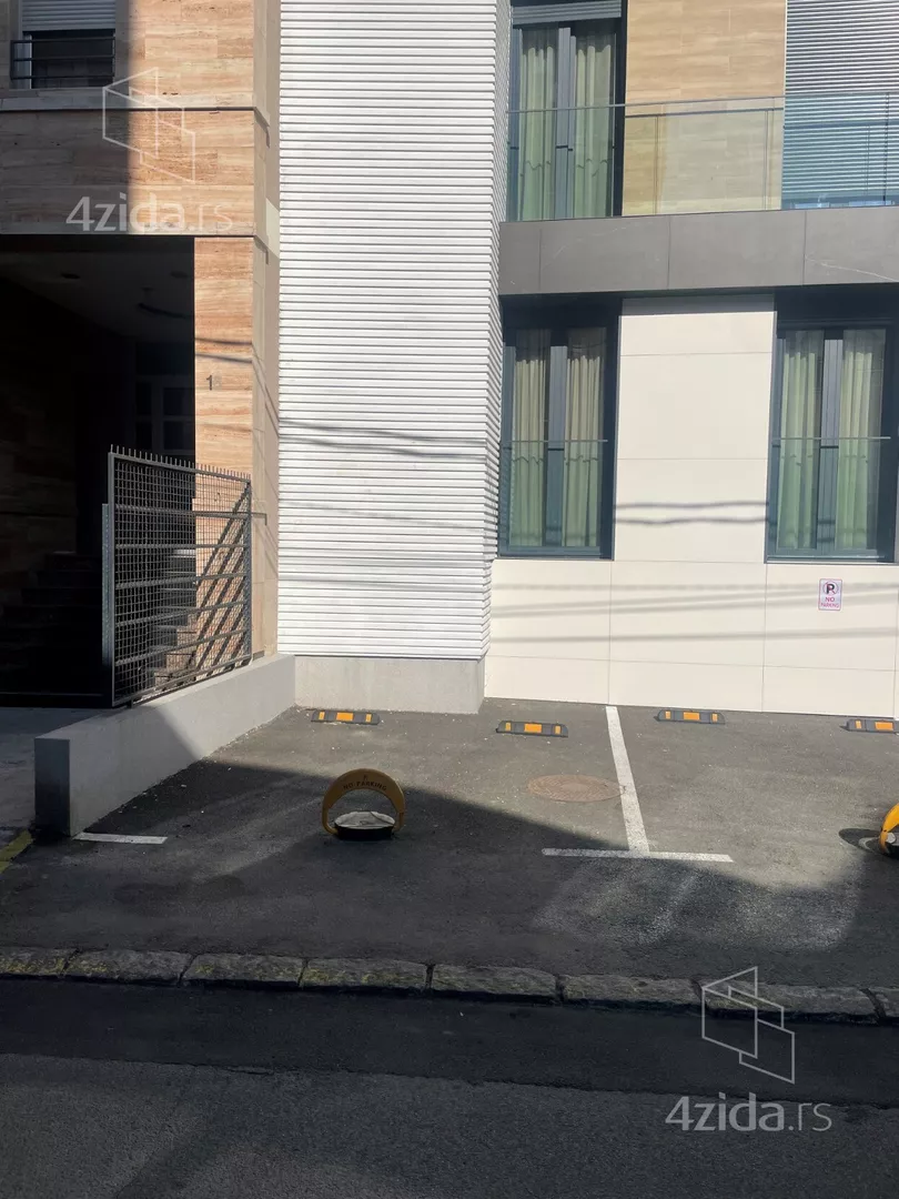 Parking | 4zida