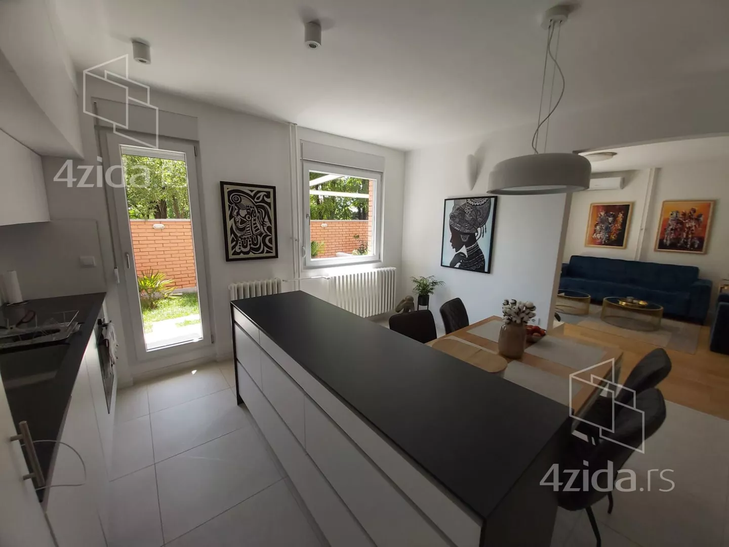 Petosoban stan | 4zida