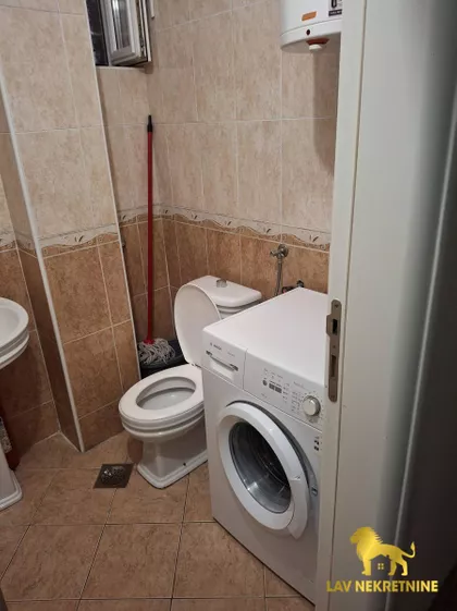 LUKIJANA MUŠICKOG | 4zida.rs