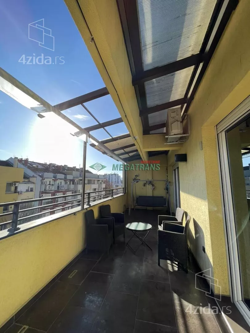 Šestosoban stan | 4zida