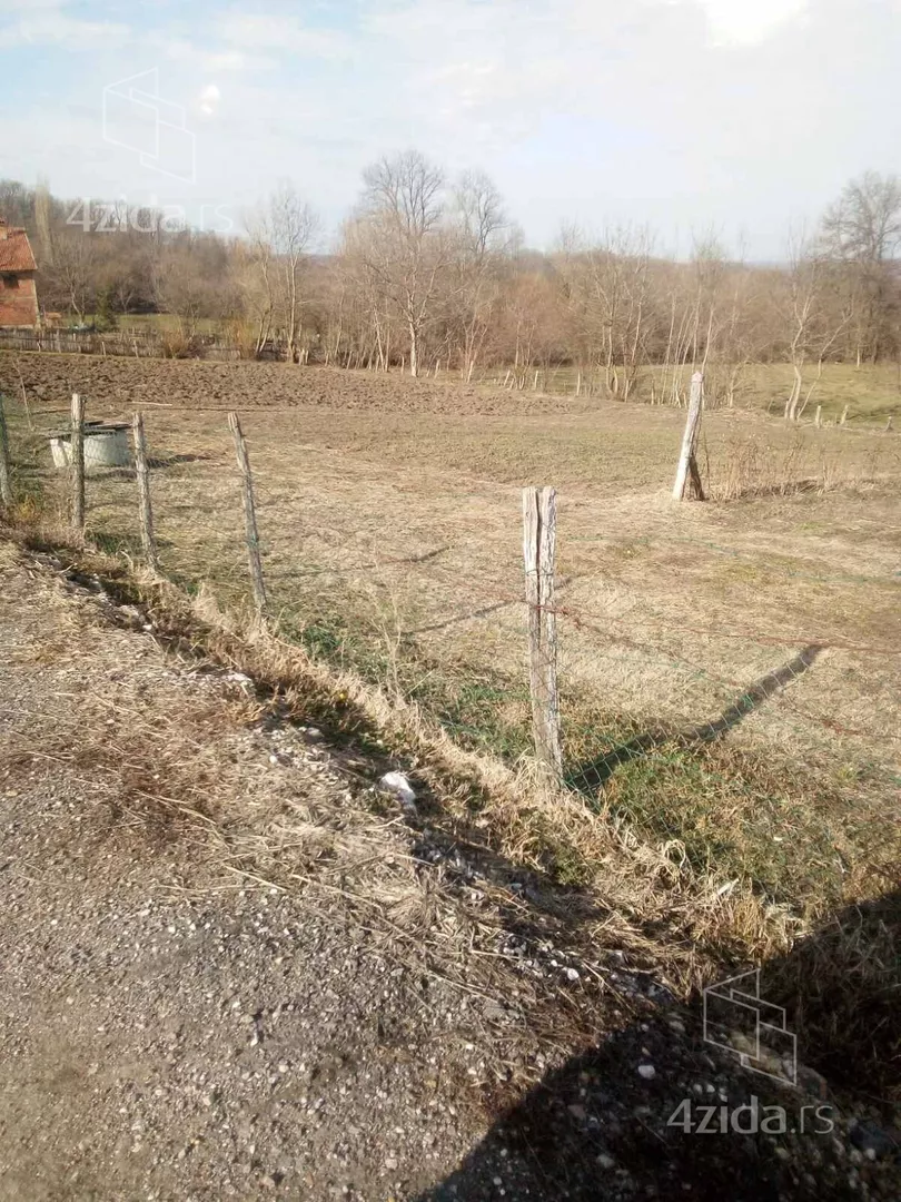 Građevinsko zemljište | 4zida