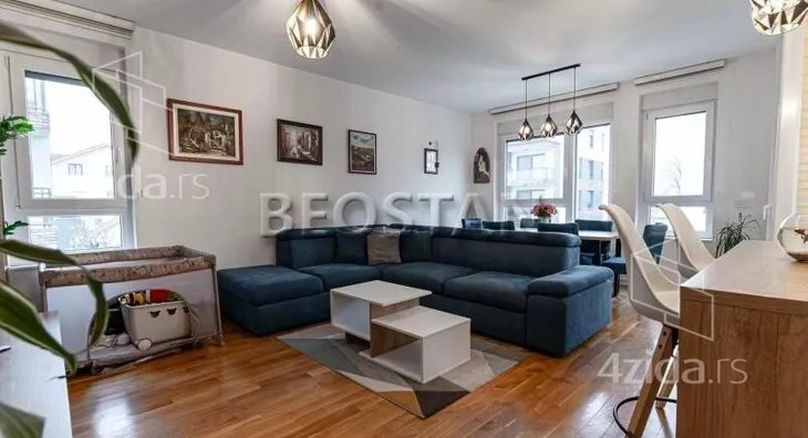 Četvorosoban stan | 4zida