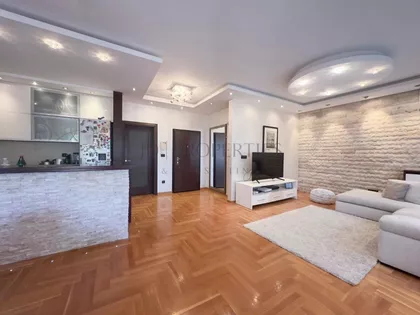 Crveni Krst Zvezdara | 4zida.rs