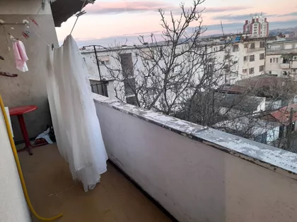 Francuska | 4zida.rs