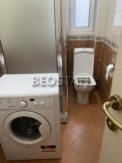 Makedonska | 4zida.rs