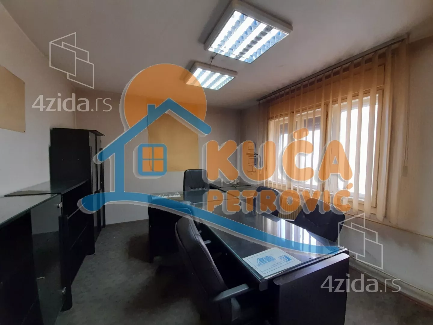 Lokal | 4zida