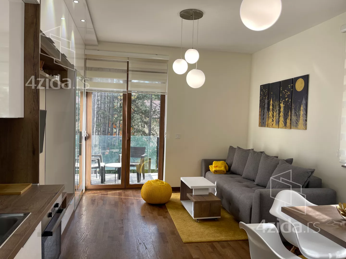 Jednoiposoban stan | 4zida