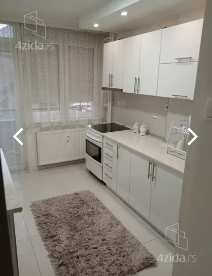Trg Đačkog Bataljona 15B | 4zida.rs