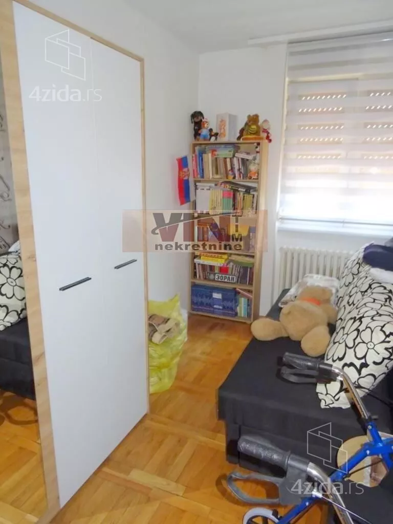 Troiposoban stan | 4zida