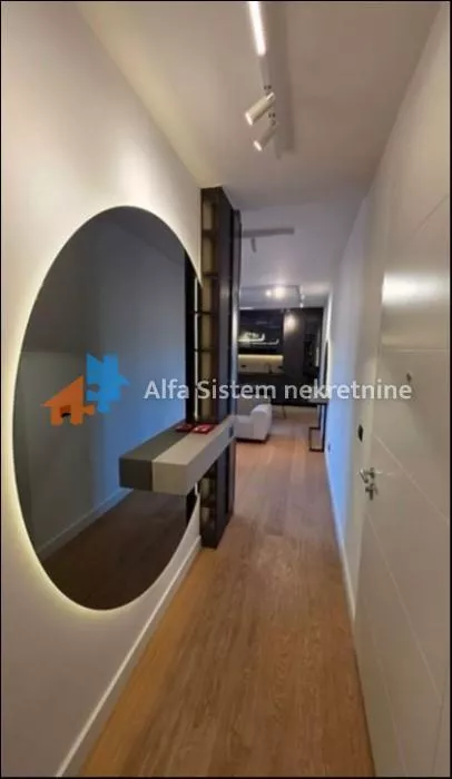 Klinički Centar | 4zida.rs