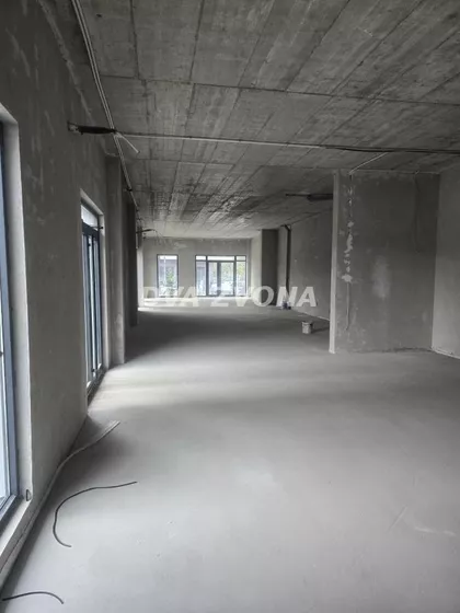 Stari Banovci | 4zida.rs