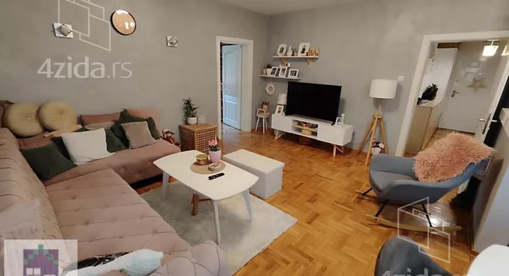 Troiposoban stan | 4zida