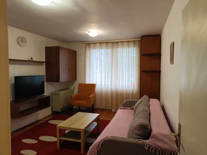 Velikotrnavska | 4zida.rs