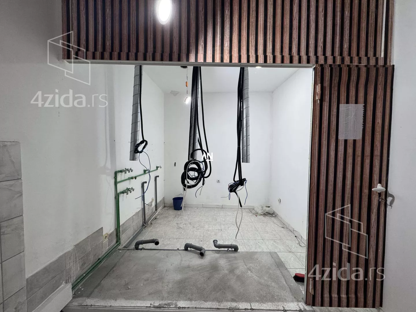 Lokal | 4zida