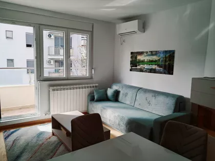 Braće Ribnikar | 4zida.rs