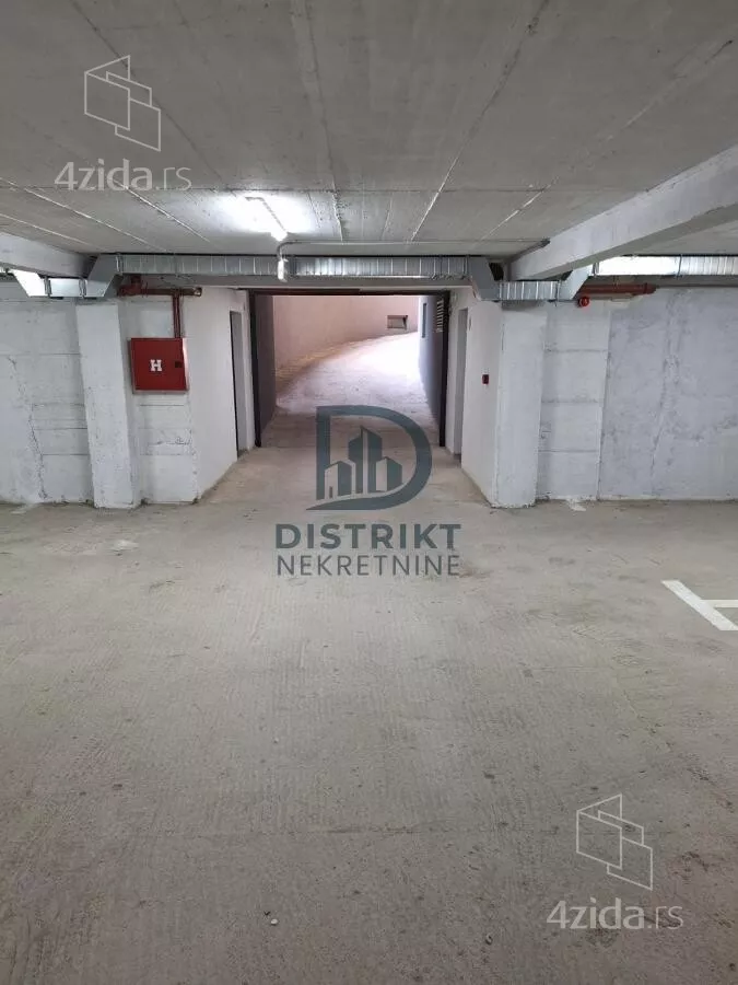 Parking | 4zida