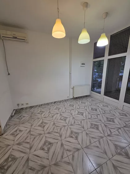 Antifašističke Borbe 37A | 4zida.rs