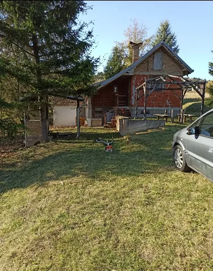 Divoš | 4zida.rs