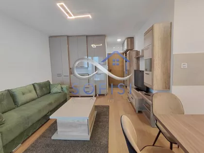 Heroja Pinkija | 4zida.rs