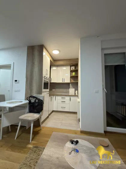 DOŽA ĐERĐA | 4zida.rs