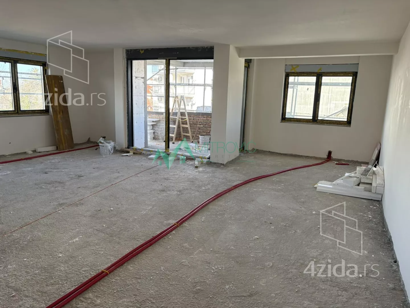 Četvorosoban stan | 4zida