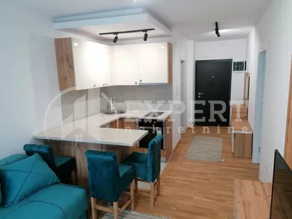 Sestre Baković | 4zida.rs