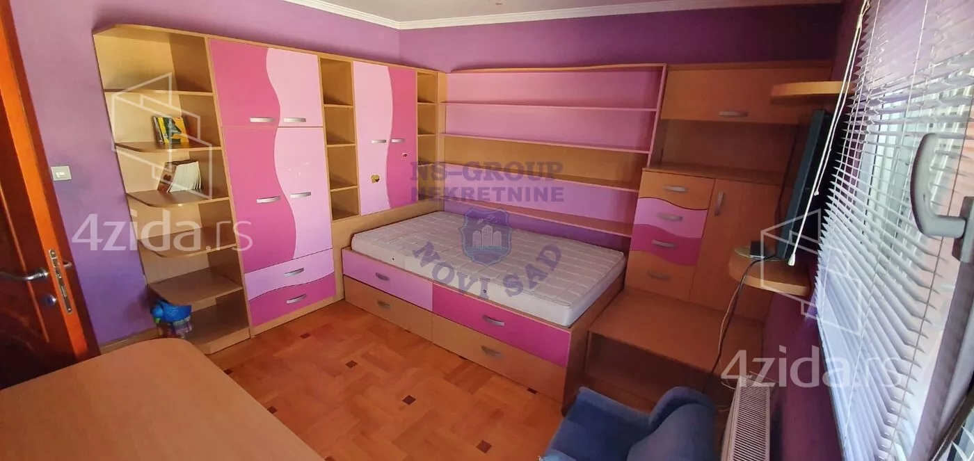 Šestosoban stan | 4zida