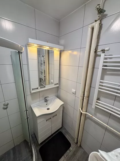 Ustanička 141 | 4zida.rs