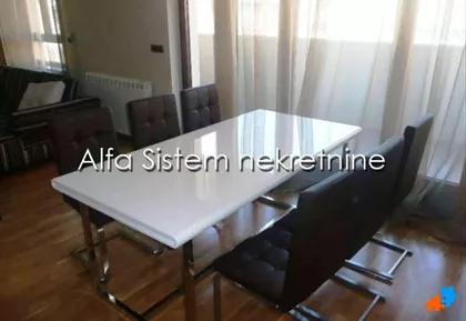Crveni Krst Vračar | 4zida.rs
