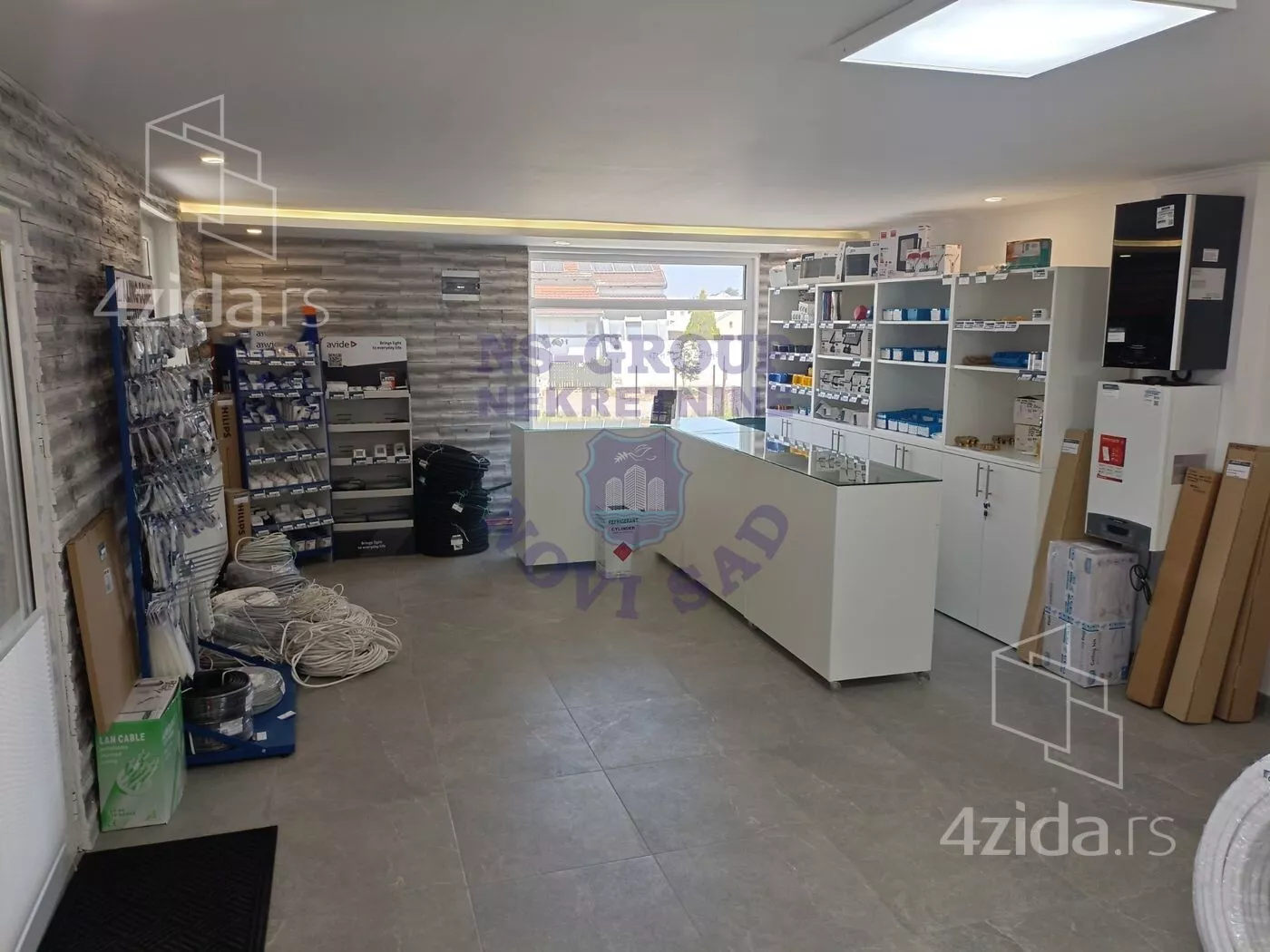Lokal | 4zida