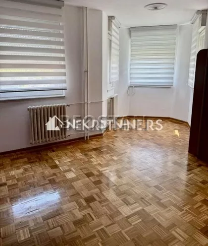 Dzona Kenedija | 4zida.rs
