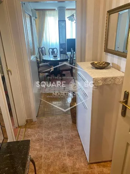 Pariske komune | 4zida.rs