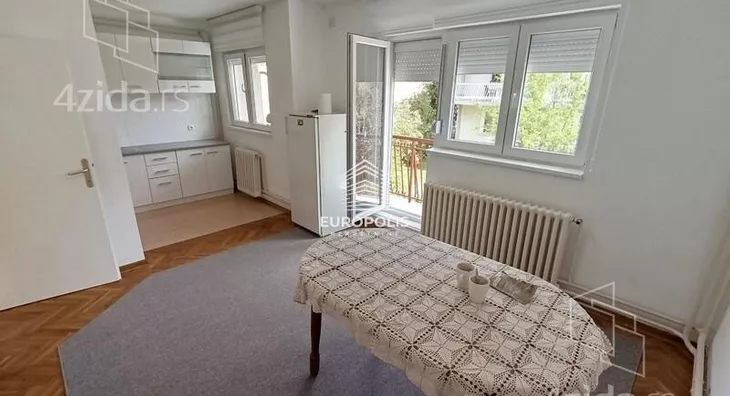 5-etažna kuća | 4zida