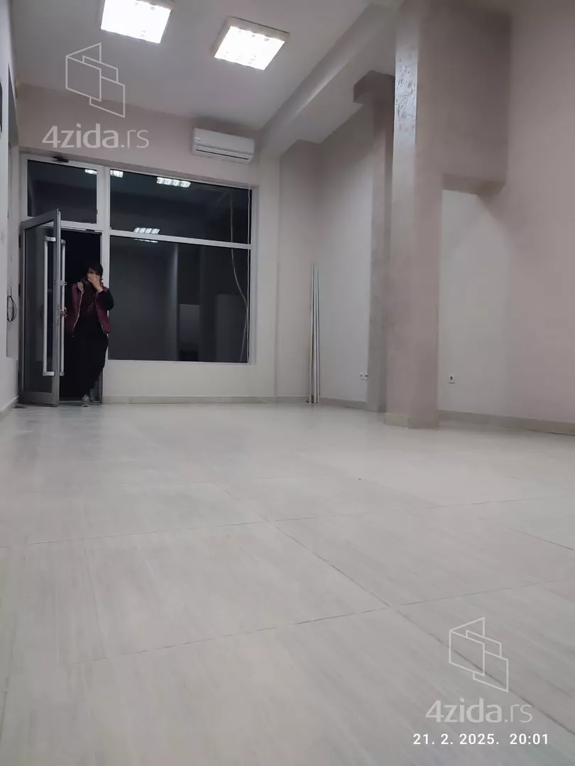 Poslovni prostor | 4zida