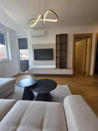 Bulevar Oslobođenja | 4zida.rs