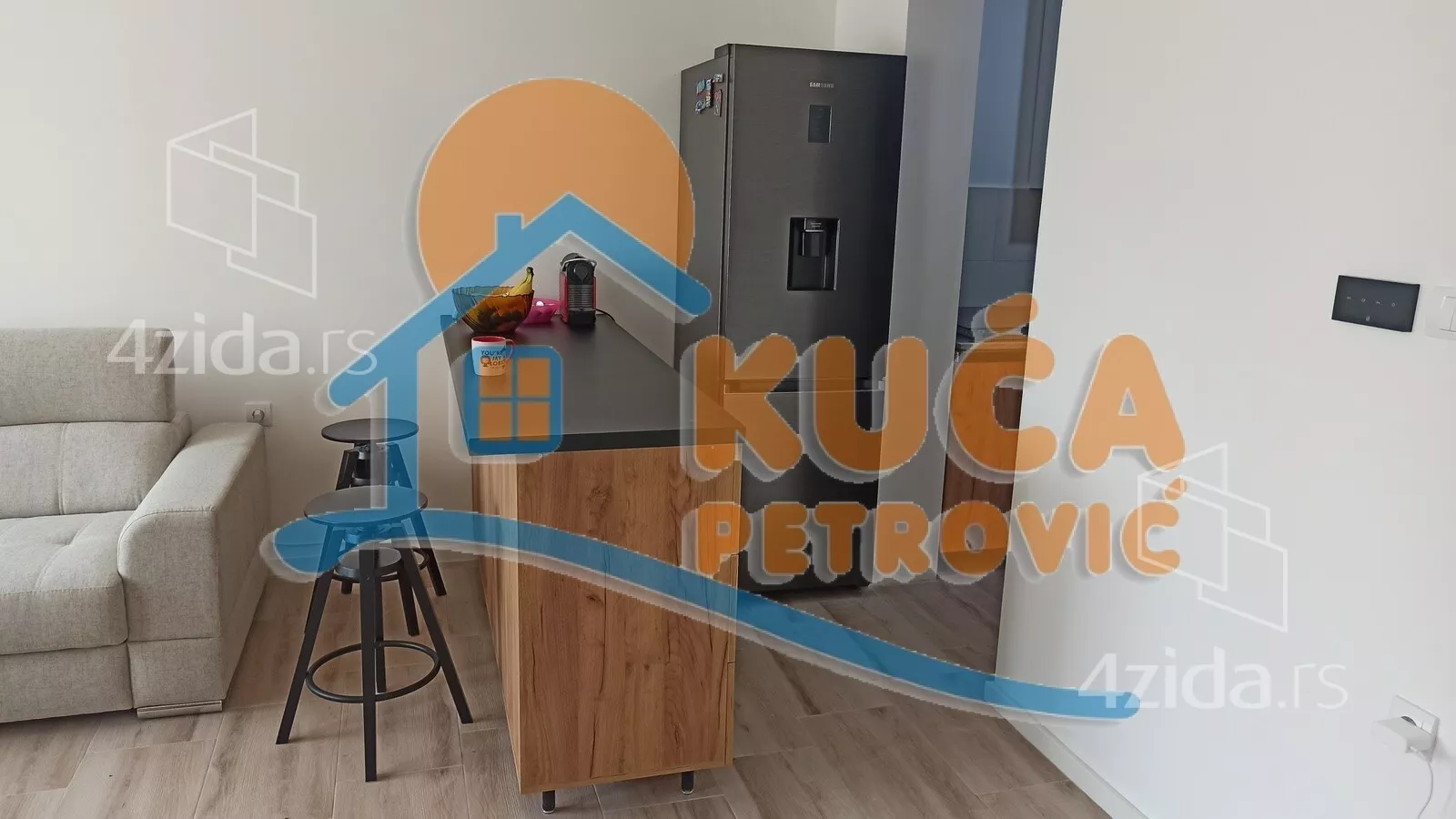 Troiposoban stan | 4zida